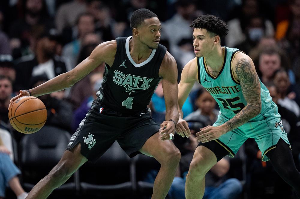 他在意大利 他在意大利