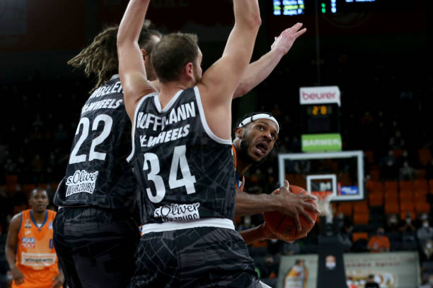 了高端的服 了高端的服