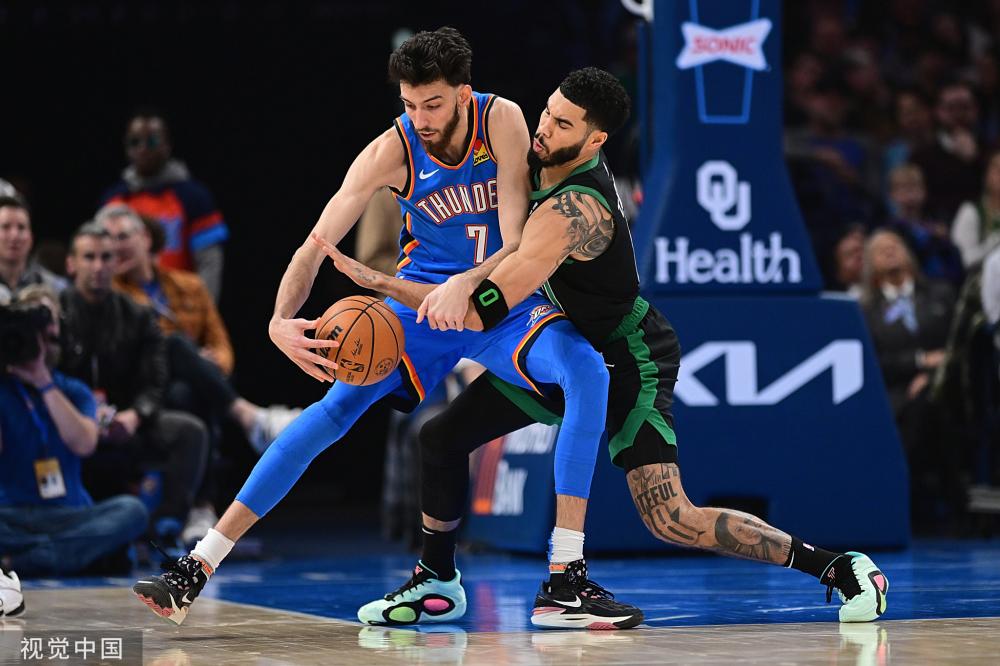 李雪芮曾凭 李雪芮曾凭