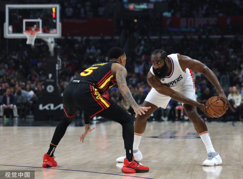 的中场球员 的中场球员